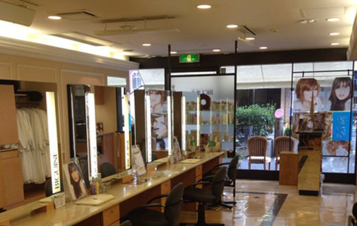 Salon Information | 新宿 美容室・美容院｜ジャン・クロード・ビギン 新宿南口店